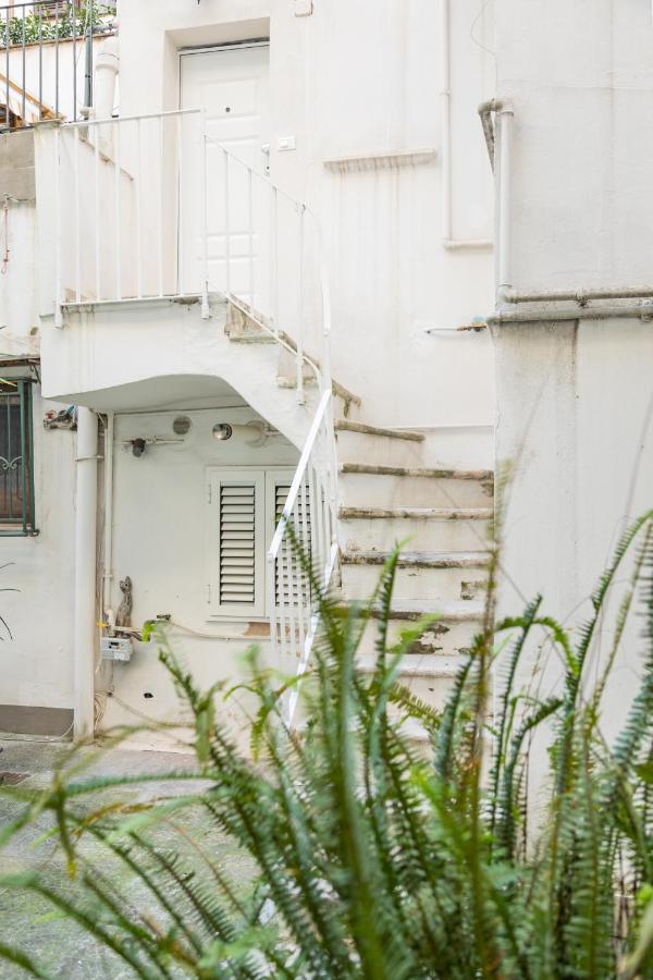 Eutuxia Apartment Taranto Luaran gambar