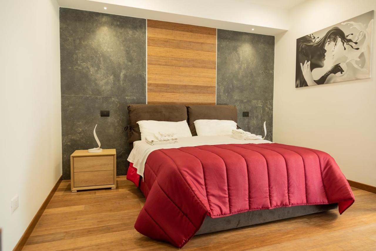 Eutuxia Apartment Taranto Luaran gambar